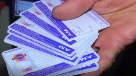 Կաշառքի միջոցով վարորդական իրավունքի վկայականի ձեռքբերման համար երկու անձի մեղադրանք է առաջադրվել