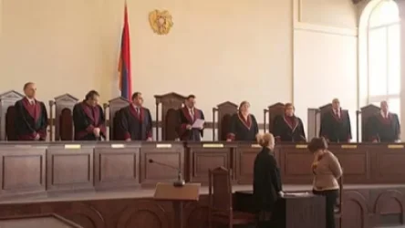 «Հրապարակ». Ճգնաժամի վերջը չի երևում. օգոստոսի 26-ը ՍԴ կազմը ձևավորելու վերջնաժամկետն է