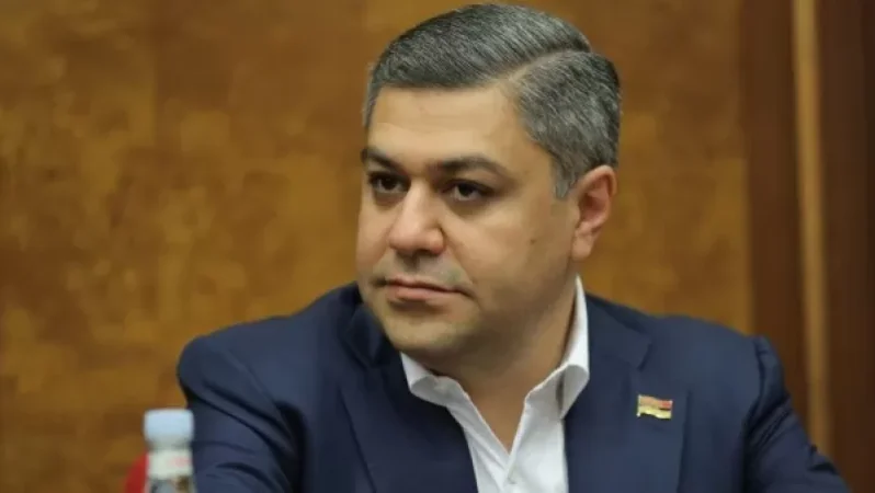 Հայտնի է՝ որքան գումար կբռնագանձի դատարանը Արման Բաբաջանյանից՝ հօգուտ Արթուր Վանեցյանի