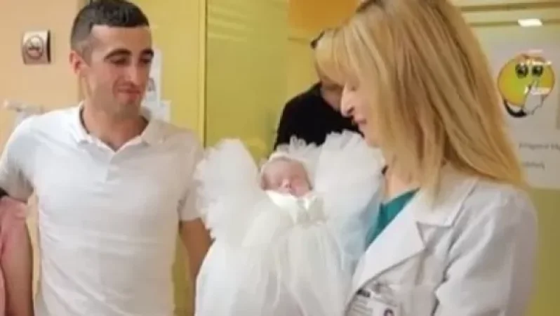 Ծննդատնից դուրս է գրվել ամենացածր քաշով՝ 500 գ ծնված փոքրիկը