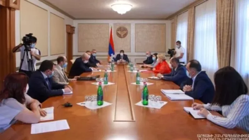 Արցախի ուսումնական հաստատություններում դիմակ կրելը կլինի ցանկալի, բայց ոչ պարտադիր