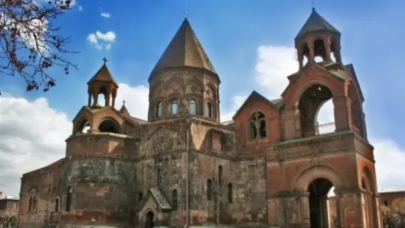 Մայր Աթոռը պարզաբանում է տարածել