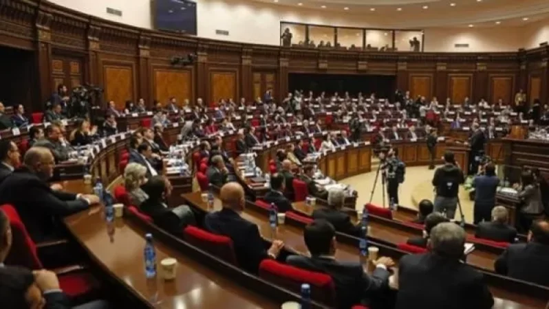 «Փաստ». Իշխանությունները խառն են և չեն հասկանում, թե ի վերջո ինչպես են լուծելու ՍԴ խնդիրը