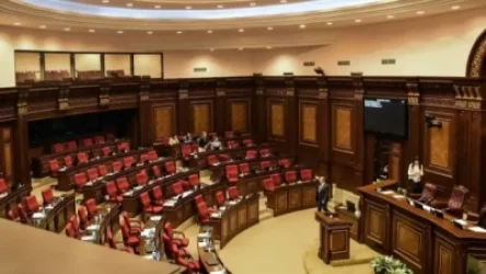 Օրենսդիրները պատանդ կմնան խորհրդարանում. նրանց զգուշացրել են․ «Հրապարակ»