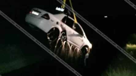 Երևանում տաքսին ընկել է ջրանցքը, քաղաքացիներն են դուրս բերել վարորդին