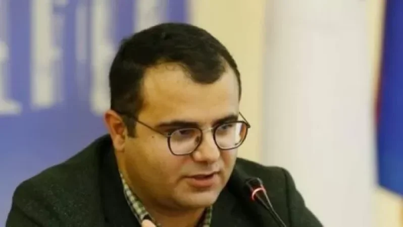 Քաղաքապետարանը մինի ավտոբուսներ է ձեռք բերում, ոչ թե միկրոավտոբուսներ. Հակոբ Կարապետյան