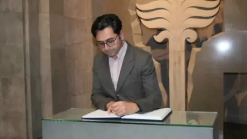 Այստեղ ես տեսա նաև իմ ընտանիքի պատմությունը. Նոբելյան մրցանակակրի գրառումը` Ցեղասպանության թանգարանի հուշամատյանում