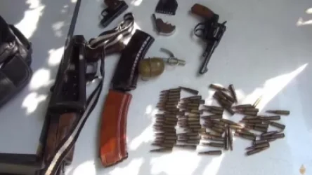 ՏԵՍԱՆՅՈՒԹ. Հայտնաբերվել է մեծ քանակությամբ թմրամիջոց ու զենք զինամթերք. ոստիկանության բացահայտումը