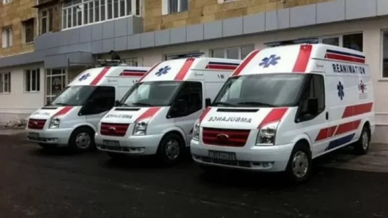 Հույս ունենք, որ կօգտագործվեն բացառապես ծննդօգնության նպատակներով. 10 Ford մակնիշի մեքենա նվիրվեց Արցախին