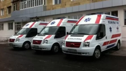 Հույս ունենք, որ կօգտագործվեն բացառապես ծննդօգնության նպատակներով. 10 Ford մակնիշի մեքենա նվիրվեց Արցախին