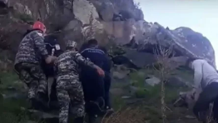 Արագածոտնում ժայռից երկու քաղաքացի ընկել է ձորակը․ ԱԻՆ