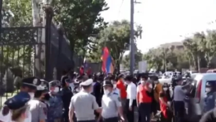 «Արայիկ, գրիր դիմում, փրկիր կյանքեր». բողոքի ակցիա. կան բերման ենթարկվածներ