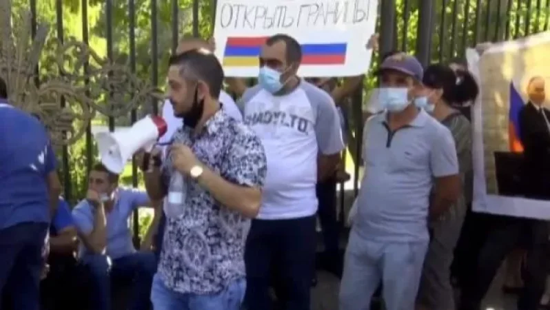 «Դոշակ, վերմակ դրեք, այսօր այստեղ ենք». ակցիայի մասնակից