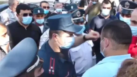 Առեւտրականներն ԱԺ-ում հանդիպեցին Բաբկեն Թունյանի հետ. վաղն իրենց հարցի պատասխանը կստանան