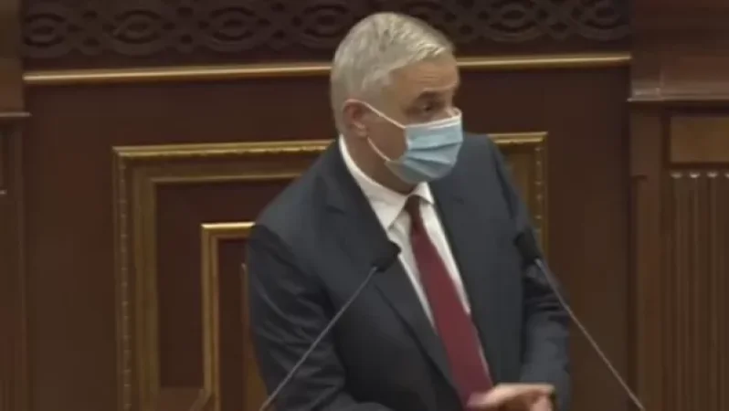 Վերջնական որոշման կգանք հոկտեմբերի 8-9-ին. Փոխվարչապետը՝ ՌԴ մեկնել ցանկացողների խնդրի մասին