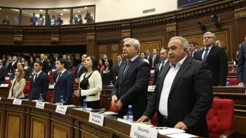 «Ժողովուրդ». «Իմ քայլը» խմբակցության մի քանի պատգամավորներ նոր պաշտոններ կստանան. ինչ անուններ են շրջանառվում