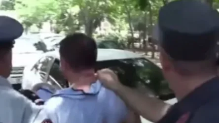 ՏԵՍԱՆՅՈՒԹ․ Հայհոյանքներ, լարված իրավիճակ՝ զոհված զինծառայողների ծնողների բողոքի ակցիայի ժամանակ