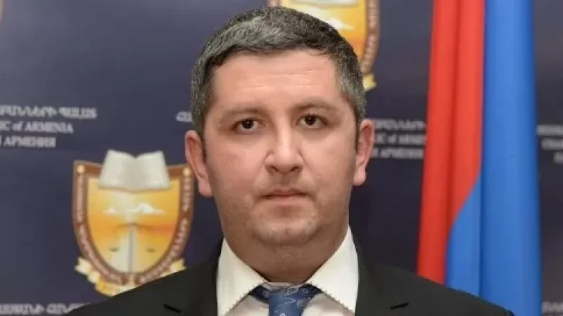 Հայտնի է՝ ով է իրավապահների կողմից բռնության ենթարկված փաստաբանը