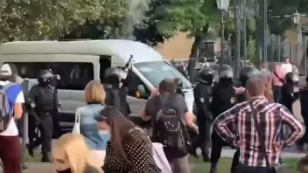 Բելառուսի Բրեստ քաղաքում թեժ է. իրավապահները օդ են կրակել