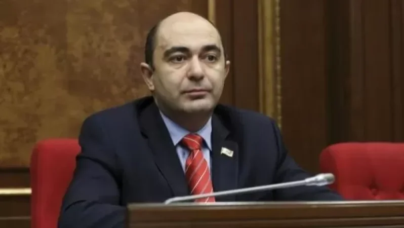 Բերքանուշում շարունակ վթարներ են. Մարուքյանը նախարարին առաջարկել է այնտեղ կամուրջ կառուցել