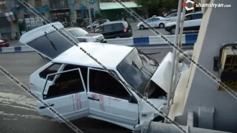 Բախվել են ВАЗ 21099, КамАЗ և ցեմենտ տեղափոխող Scania մակնիշի ավտոմեքենաները. կա 2 վիրավոր