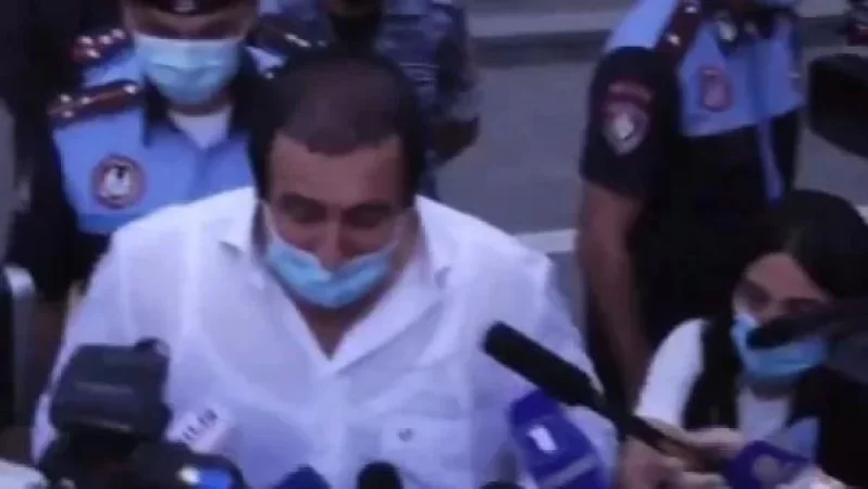 Ամեն ինչ շատ արագ են կատարում. Ծառուկյանը դուրս եկավ դատարանից