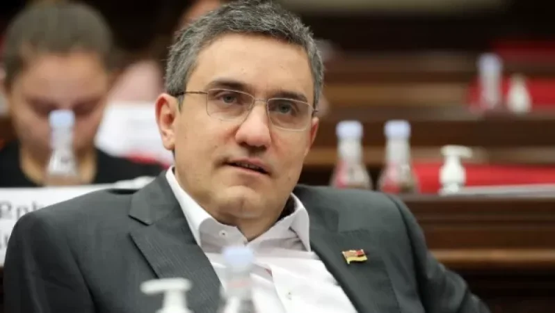 44-օրյա պատերազմի պարտության պատճառները գտնելու համար Օնիկ Գասպարյանը պետք է պատասխանի 2 հարցի․ Ղազինյան