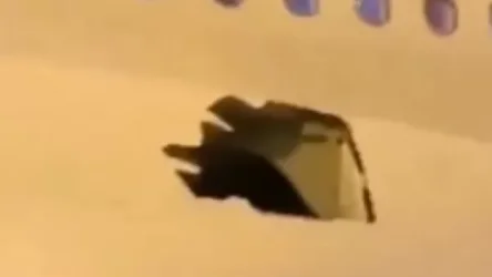 ՏԵՍԱՆՅՈՒԹ. A380 մարդատար ինքնաթիռը կողքի հսկայական անցքով 14 ժամ օդում է եղել