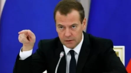 «Սա հասկանում են պատերազմի շներն ու հանդես են գալիս զզվելի հաչոցով». Մեդվեդև