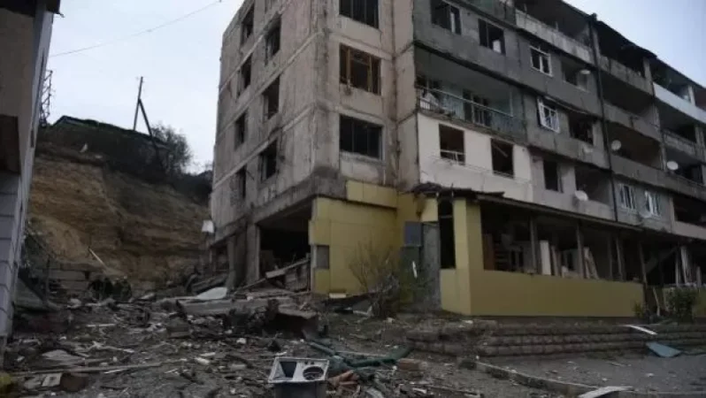 4 կասետային արկ է պայթել Ստեփանակերտի կենտրոնում