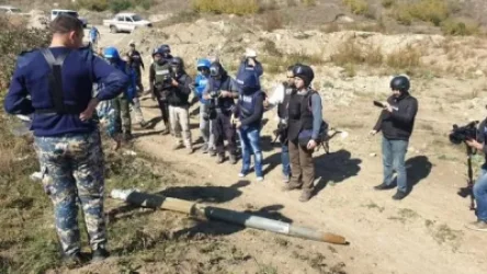 Սակրավորական խմբերը շարունակում են չպայթած ռումբերի եւ ականների որոնման եւ վնասազերծման աշխատանքները. ԱՀ ԱԻՆ