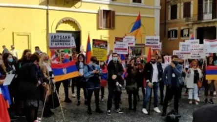 Իտալահայերը խաղաղ ցույց են իրականացրել Արցախի անկախությունը ճանաչելու խնդրանքով