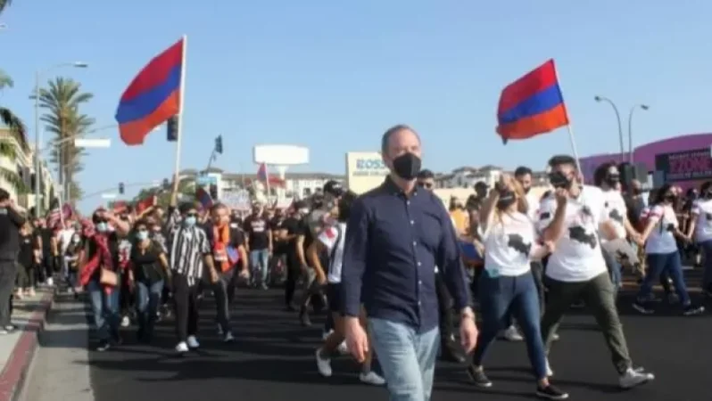 It's Time for the U.S. to Recognize the Independence of Artsakh: Adam Schiff Participates in Protest in Support of Armenia and Artsakh