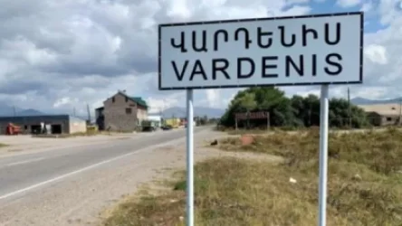 Վարդենիսի տարածաշրջանում մարտական հերթապահություն իրականացնող զինտեխնիկային հարվածելու հետևանքով զոհվել է երկու, վիրավորվել՝ 10 զինծառայող