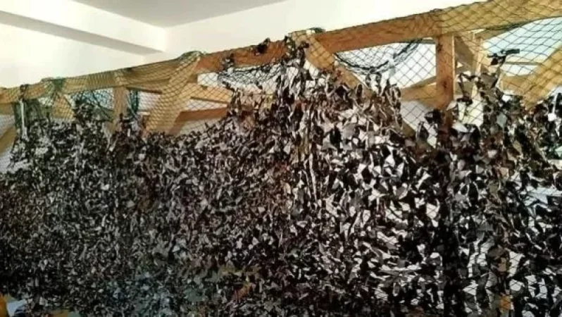 Ապրեն մեր ուսուցիչները. արձակուրդ չեն գնացել, բանակի համար քողարկող ցանցեր են հյուսում. Արայիկ Հարությունյան