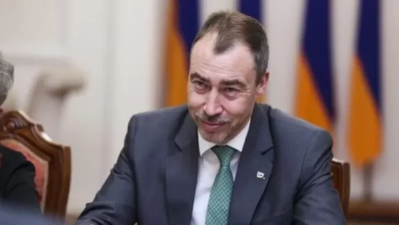 «Հիասքանչ առավոտ Բաքվում»․ Տոյվո Կլաարը Հայաստան այցից հետո մեկնել է Ադրբեջան