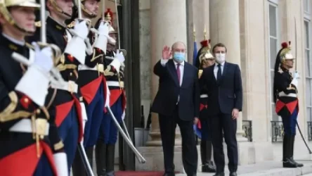 ՏԵՍԱՆՅՈՒԹ. Ելիսեյան պալատում տեղի է ունեցել Արմեն Սարգսյանի և Էմանուել Մակրոնի հանդիպումը