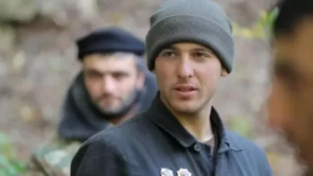 Նրանք լույսը խավարից զատում են զենքով, կամքով, կյանքով. լուսանկարներ առաջնագծից