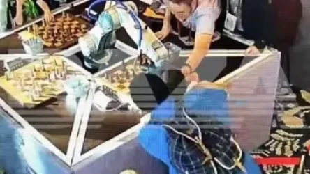 ՏԵՍԱՆՅՈՒԹ. Մոսկվայում շախմատային ռոբոտը կոտրել է մրցակցի մատը