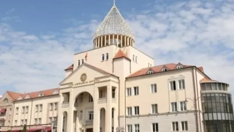 Հրապարակվել է ամոթալի պահվածք դրսևորած Արցախի ԱԺ աշխատակիցների ցանկը