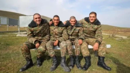 Չորսով խոցել են հակառակորդի մարդուժը տեղափոխող 6 «փիքափ»