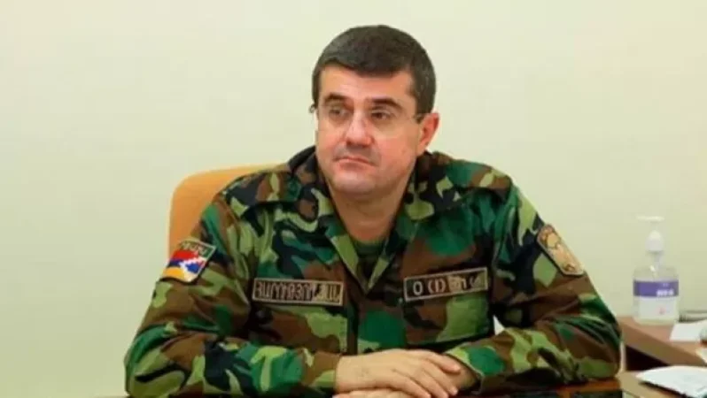 Հաշվի առնելով ներկա ծանրագույն վիճակը և խուսափելու Արցախն ամբողջությամբ կորցնելուց՝ ես տվել եմ իմ համաձայնությունը ժամ առաջ դադարեցնելու պատերազմը