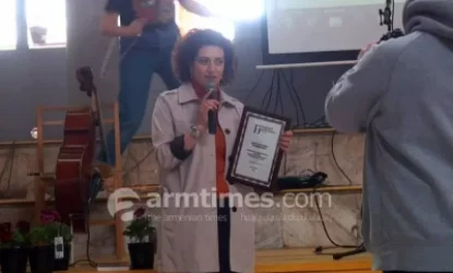 Աննա Հակոբյանը հետմահու` մրցանակ է շնորհել Հաց բերողին