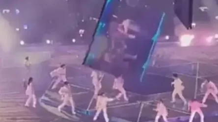 ՏԵՍԱՆՅՈՒԹ․ Ինչպես է Mirror-ի համերգի ժամանակ հսկա էկրանն ընկնում պարողների վրա