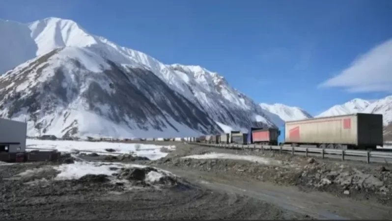 Լարսը փակ է. ինչ իրավիճակ է ավտոճանապարհներին