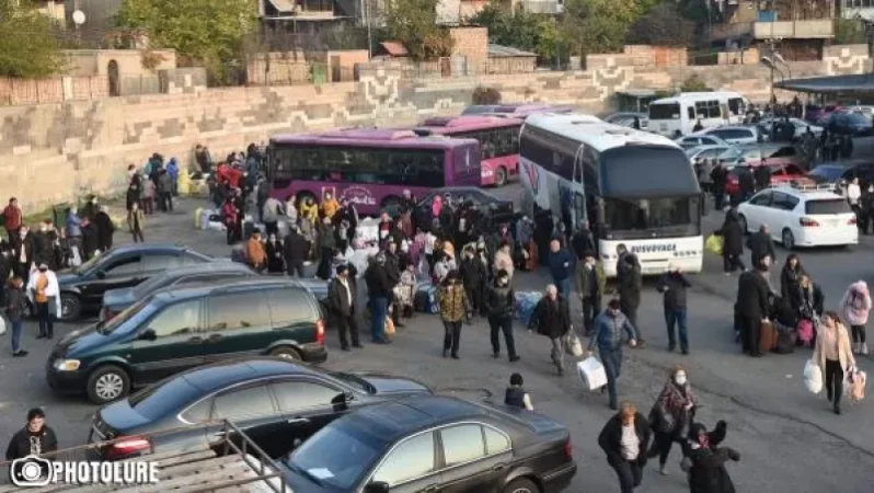 Photographs: Artsakh Residents Displaced by War Return to Stepanakert