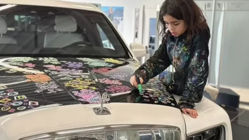 Photos: 10-Year-Old Boy's Artwork on Rolls-Royce Cullinan Sold at Auction for $450,000