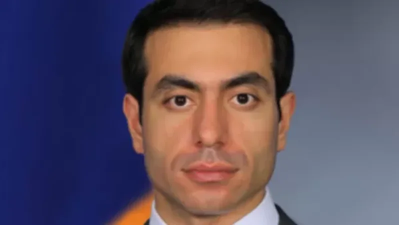 Պաշտպանության փոխնախարար Մակար Ղամբարյանն աշխատանքից ազատման դիմում է ներկայացրել