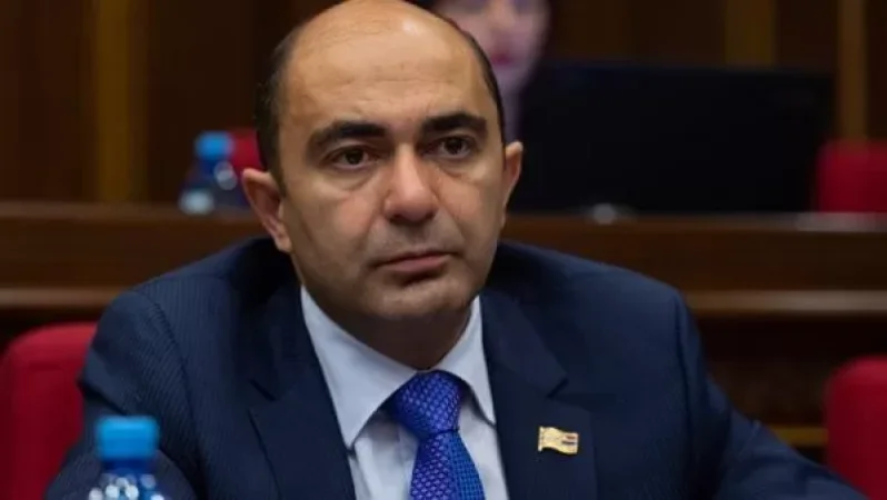 Սենատի բանաձևով պահանջվում է նաև ադրբեջանական զորքերի դուրսբերում սեպտեմբերի 27-ից ի վեր գրավված տարածքներից