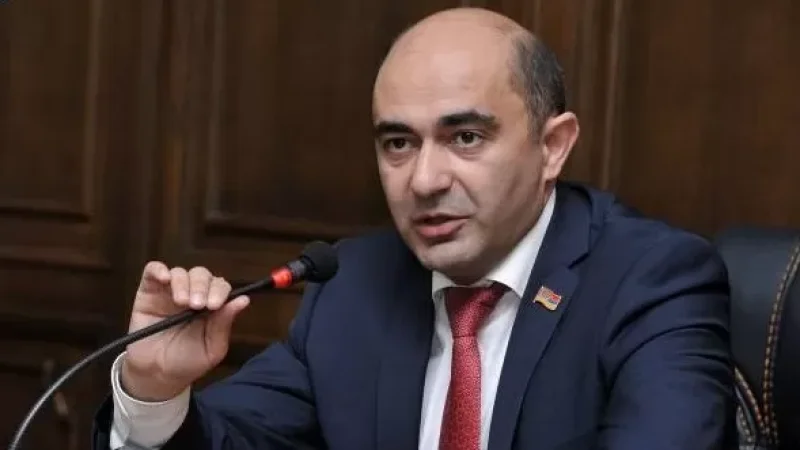 «Ադրբեջանը մի կողմից արգելում է ալյուրի մուտքը Արցախ, մյուս կողմից՝ թույլ չի տալիս հավաքել սեփական ցորենը»․ Մարուքյան